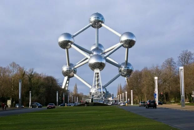thumbs atomium brussels belgium Подборка самых необычных зданий мира