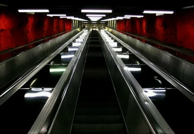 thumbs beautifulphotographsofstockholmmetro16 Самое красивое метро в мире