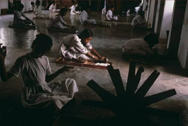 thumbs amanabad gujarat india 1996 Магия Индии от Steve McCury