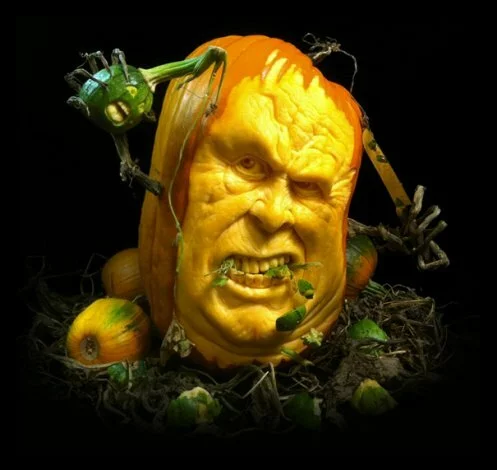 thumbs halloween pumpkin carvings by villafane studios 13 Удивительные скульптуры из тыкв