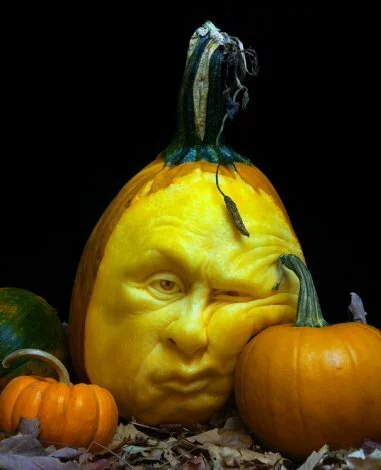 thumbs halloween pumpkin carvings by villafane studios 6 Удивительные скульптуры из тыкв